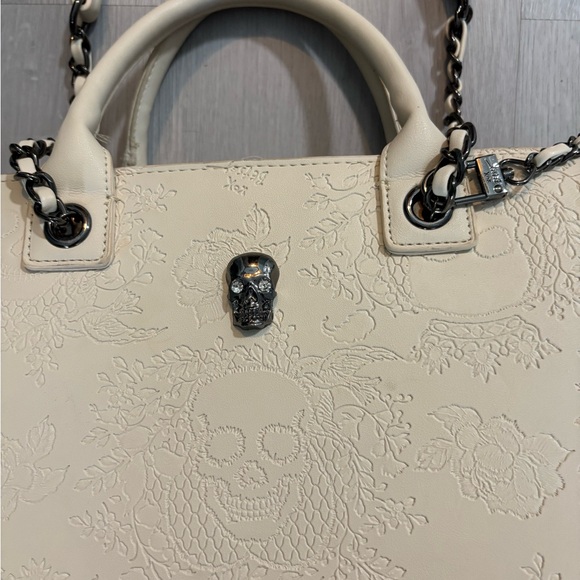 Betsey Johnson Skull Satchel - Picture 3 of 7